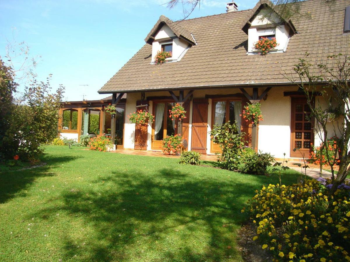 Bed and Breakfast Les Rendzines Nuisement-sur-Coole Exterior foto